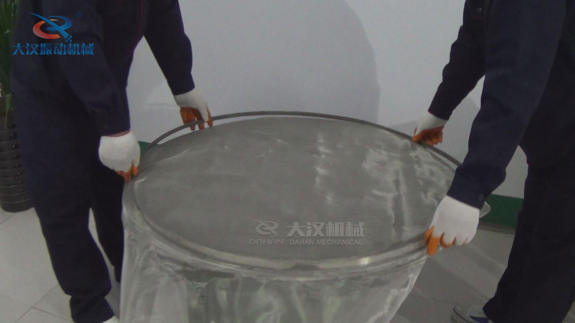 振動篩分機篩網(wǎng)安裝 振動篩分機篩網(wǎng)安裝